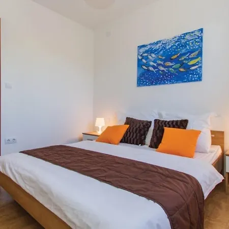 Villablu1 Doppelhaushaelfte Seaview, Pool Holiday home