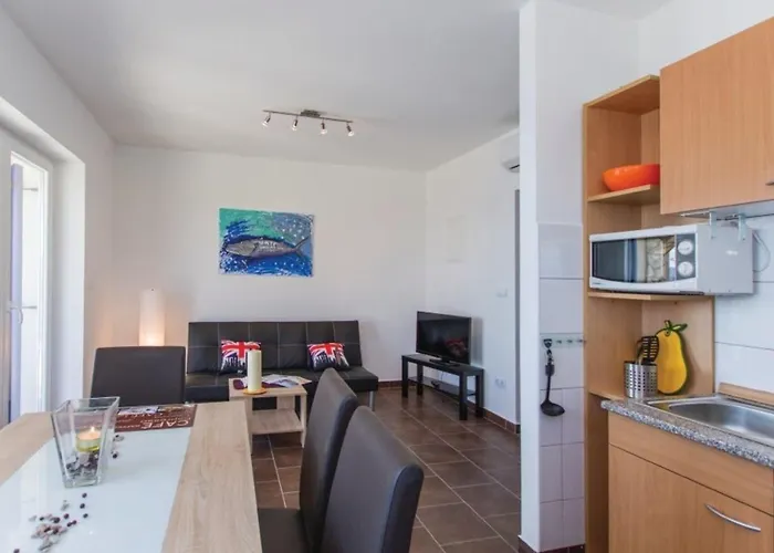 Villablu1 Doppelhaushaelfte Seaview, Pool *