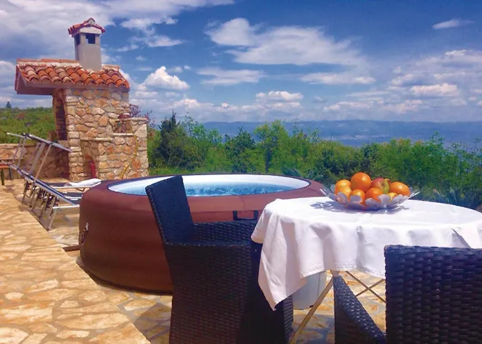 Villablu1 Doppelhaushaelfte Seaview, Pool *