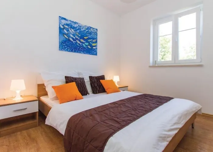 Villablu1 Doppelhaushaelfte Seaview, Pool Zagorje