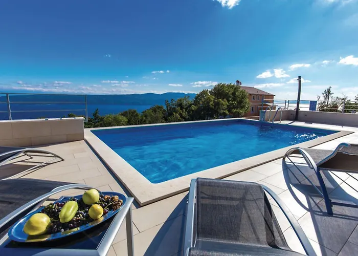 Villablu1 Doppelhaushaelfte Seaview, Pool